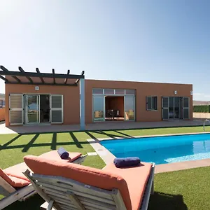 https://villas-caleta-beach-golf.hotelsfuerteventura.org